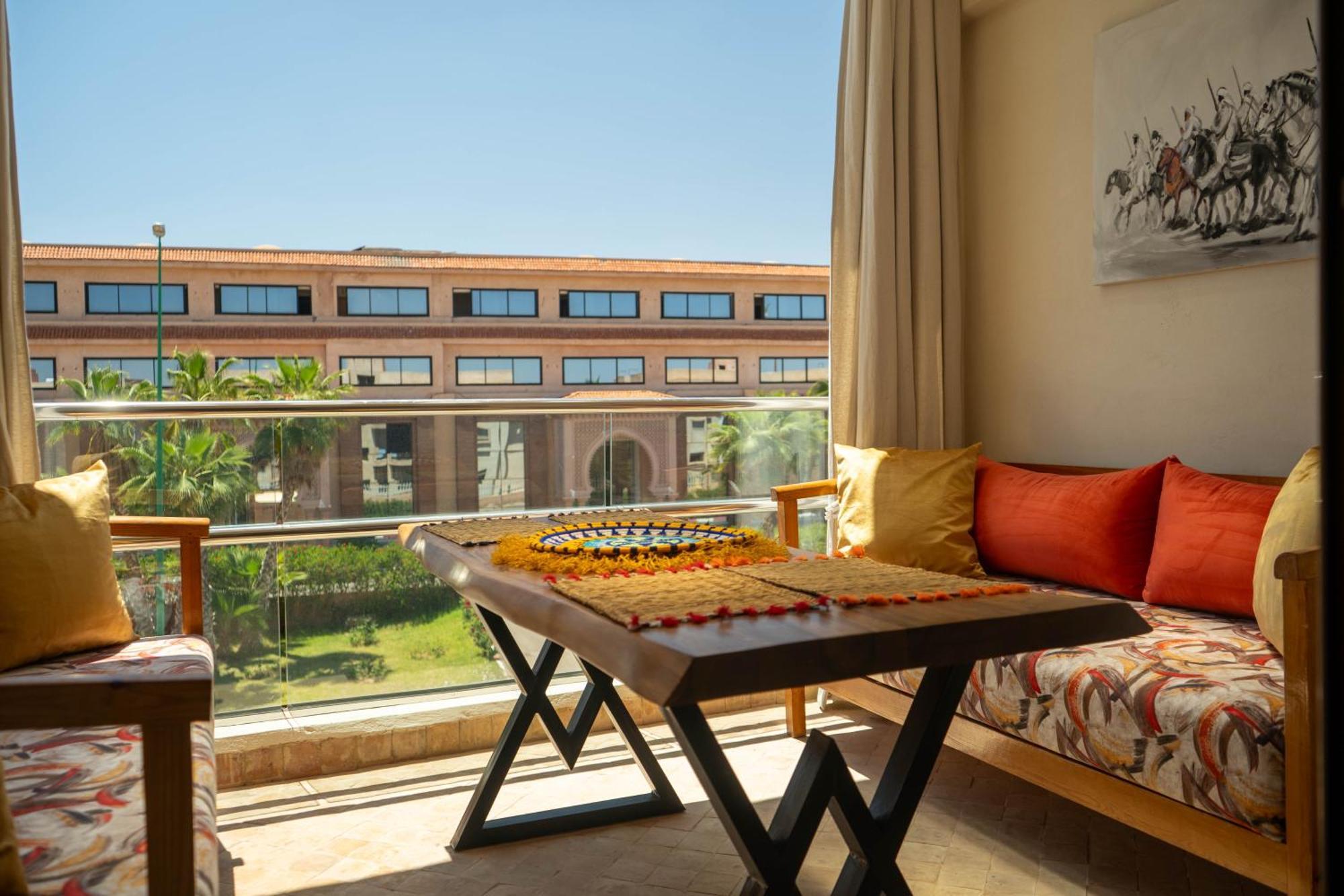 Magnifique Appartement Moderne De 2 Chambres Avec Piscine A 10 Min Du Centre De Marrakech Marrakesh Exterior foto